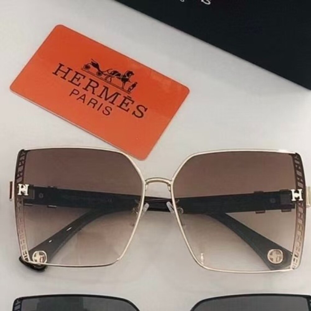 Hermès Rimless Gradient Square Sunglasses - Picture 3 of 4